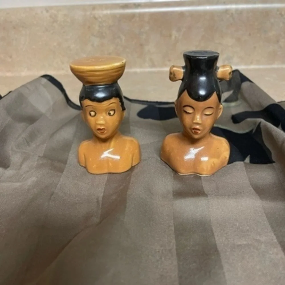 Vintage African Tribal King & Queen Salt & Pepper Shakers